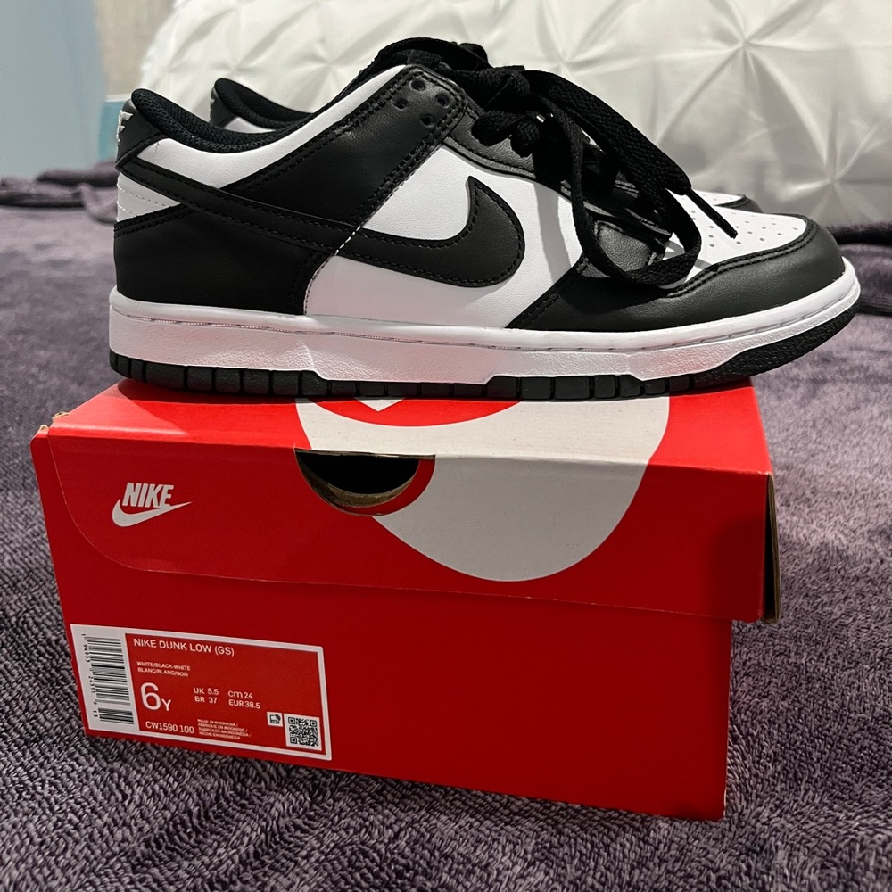Nike Dunk Low